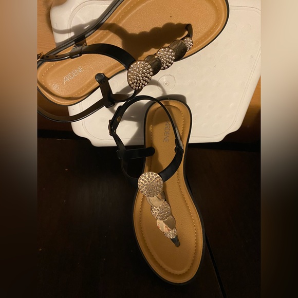 Sandals - Picture 2 of 4